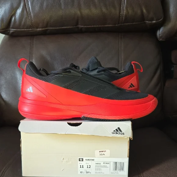 Adidas Black and Red Sneakers - Picture 2 of 11